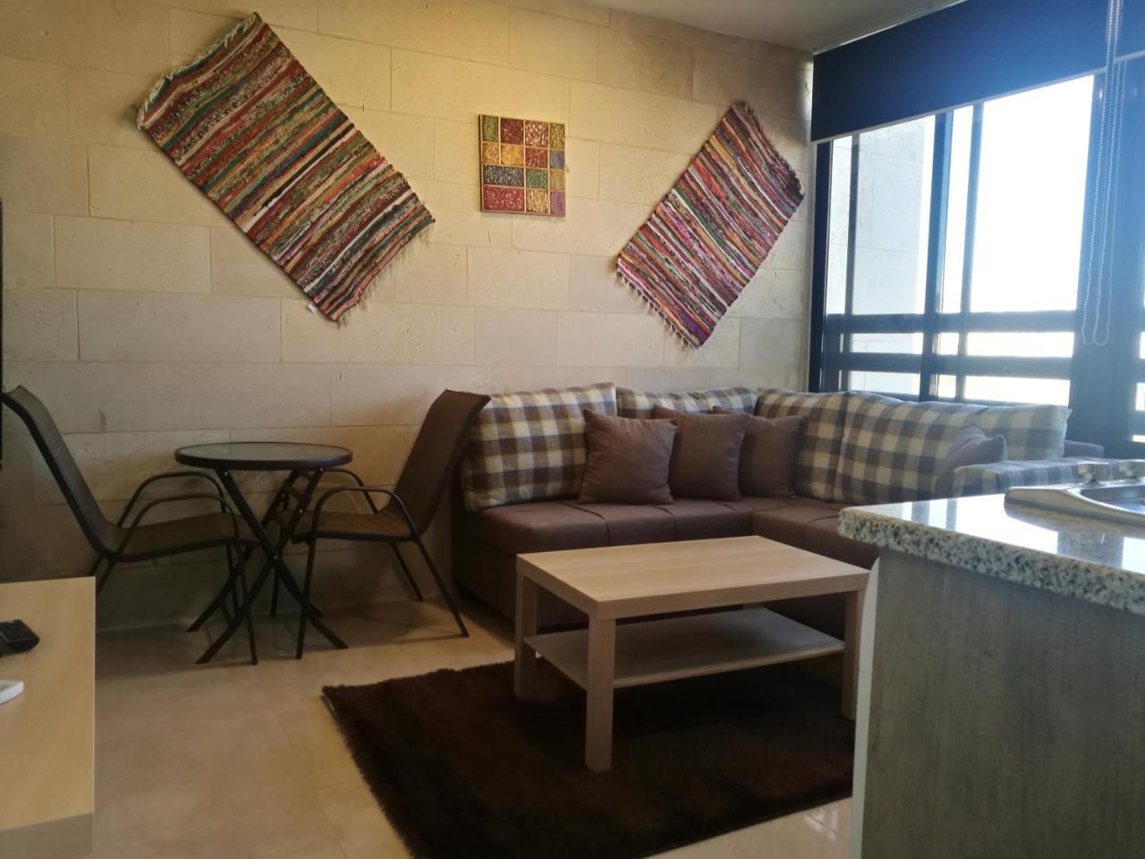 Dair Ghbar Gate Apartments アンマン エクステリア 写真