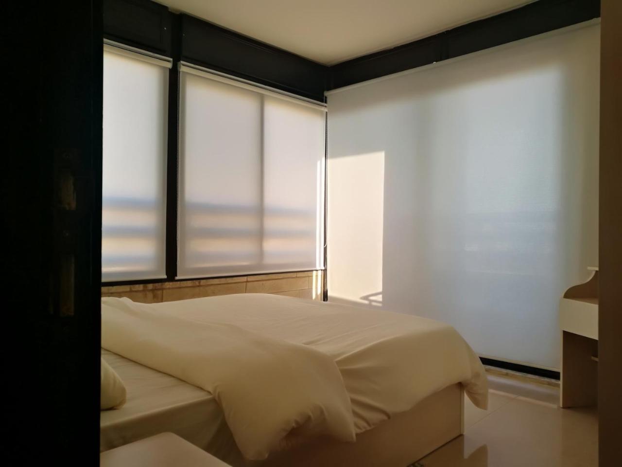Dair Ghbar Gate Apartments アンマン エクステリア 写真